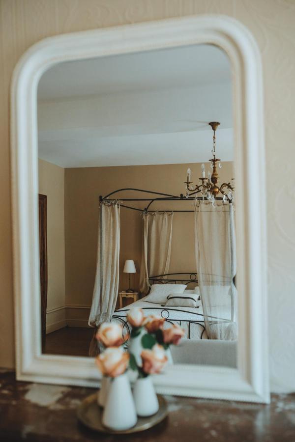 Chateau Du Guerinet Saint-Priest-Bramefant Zimmer foto