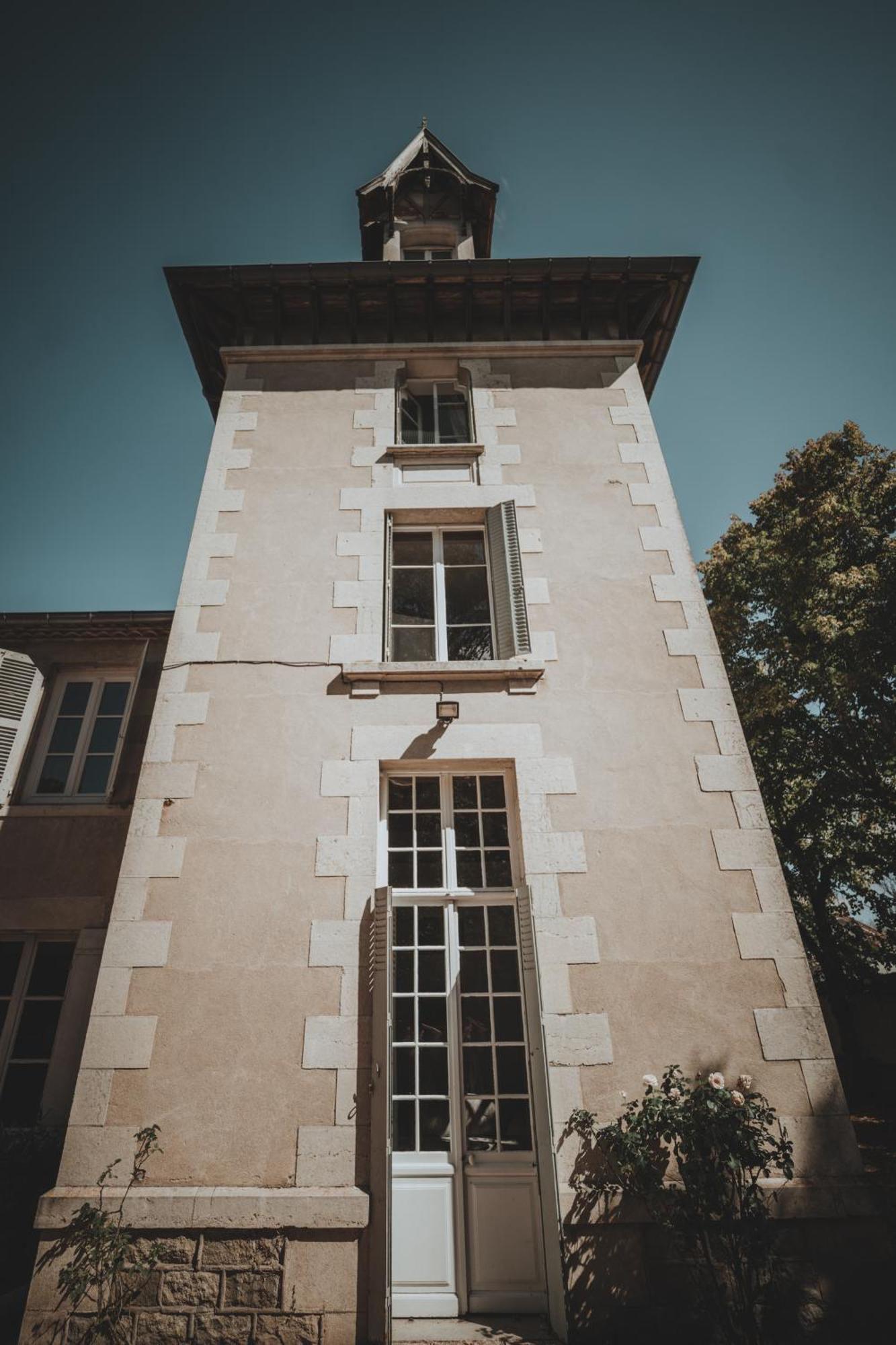 Chateau Du Guerinet Saint-Priest-Bramefant Exterior foto